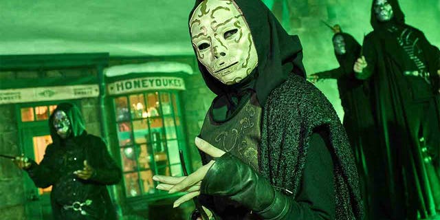 During the "Dark Arts at Hogwarts Castle" event, Death Eaters will walk among the guests. 