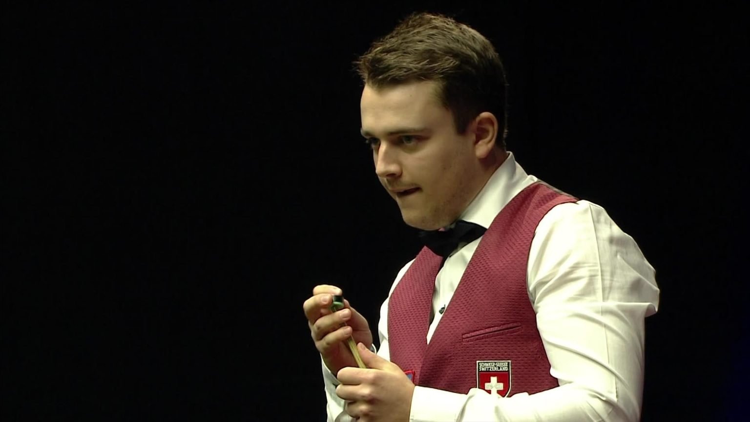 Alexander Ursenbacher shocks under-par Ronnie O’Sullivan to reach British Open second round