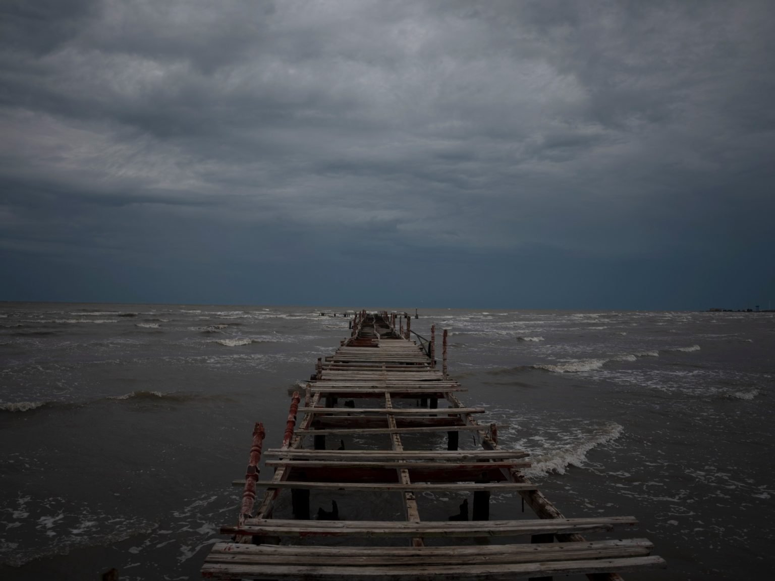 Hurricane Ian strengthens as Cuba and Florida brace for impact