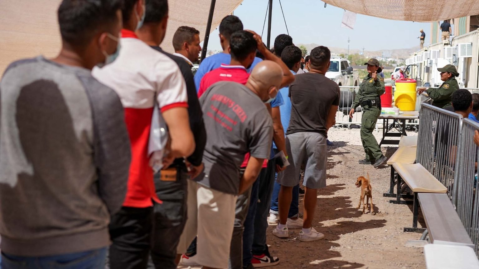 Why are migrants in the US being used as political pawns?