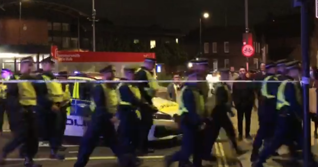 Huge London music venue evacuated after anonymous threat sparks ‘absolute chaos’