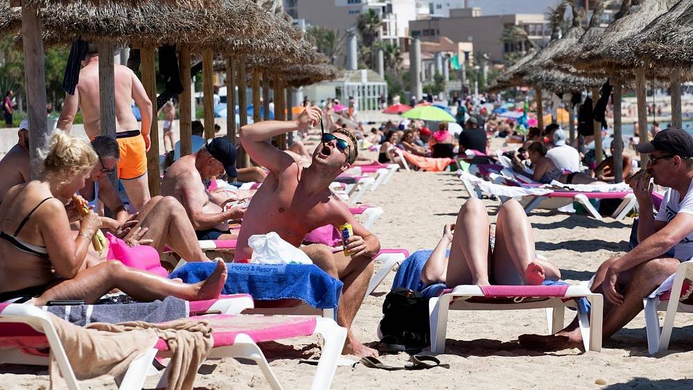 Mallorca plans to cap tourist numbers as part of efforts to crack down on overtourism