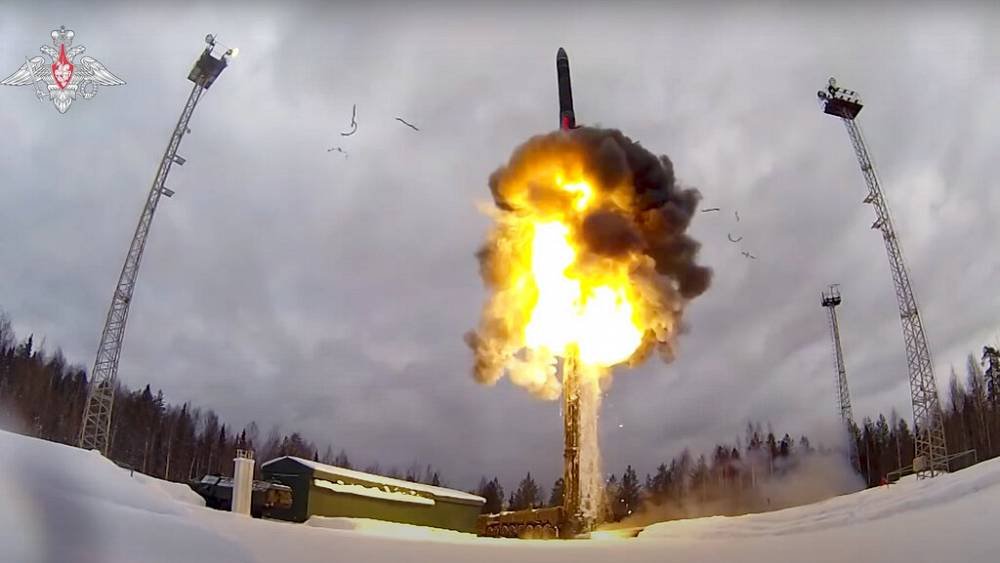 Europe’s week: Sanctions, summits and nuclear threats take centre stage