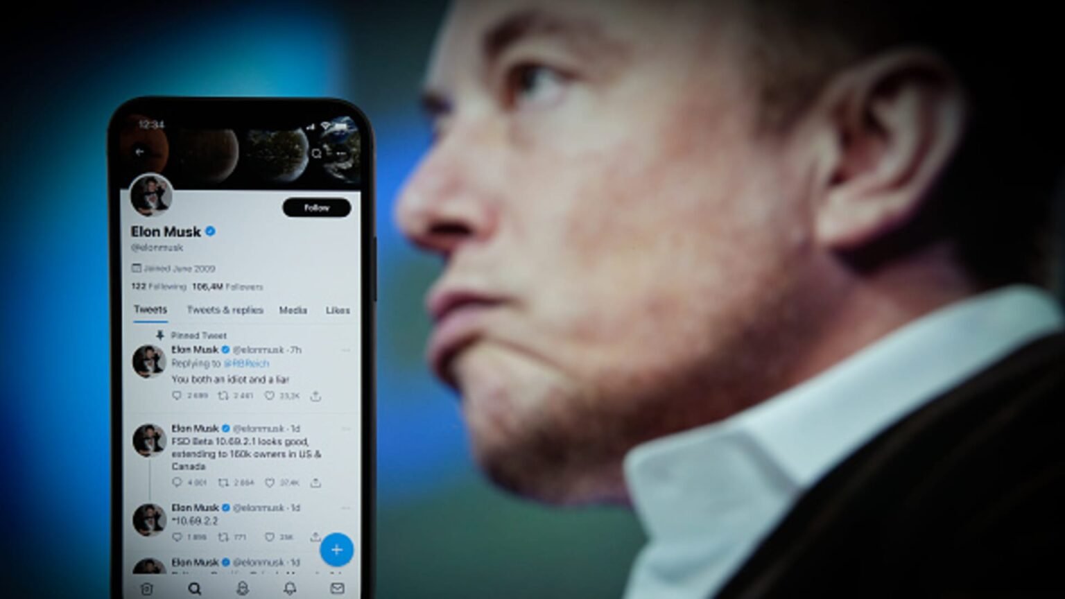 Elon Musk seeks to stop Oct. 17 trial date to close Twitter deal on original terms