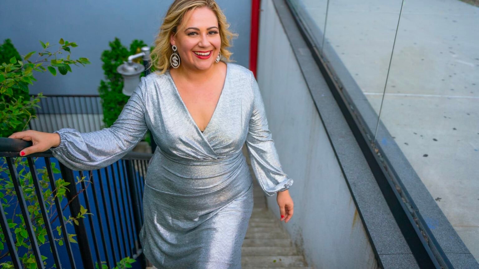 This 37-year-old quit her job and now makes $10,000 a month in passive income: ‘I wanted to be my own boss’