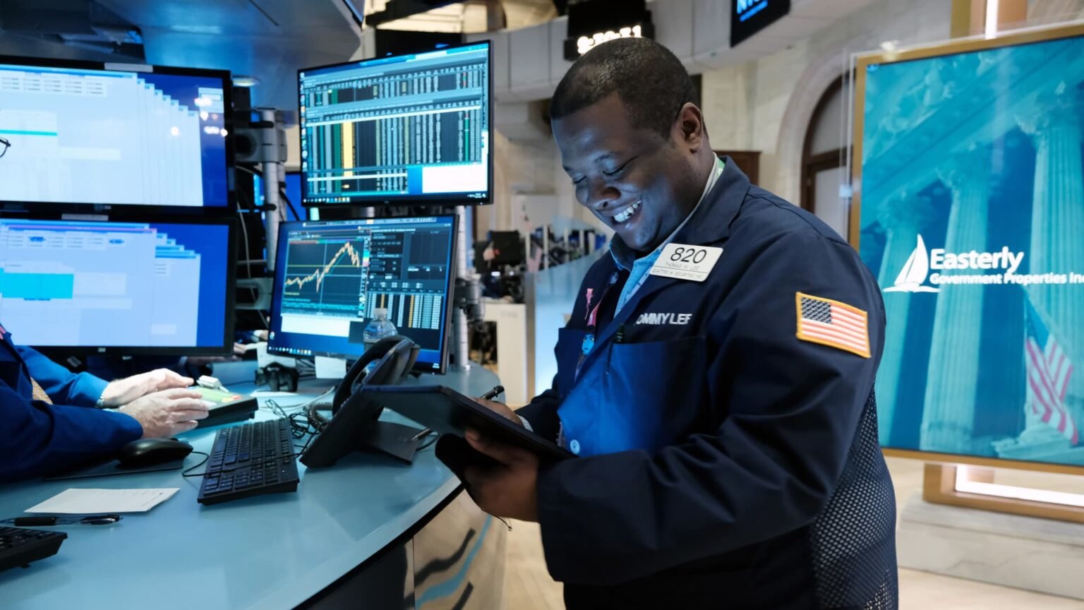 Dow closes nearly 200 points higher on better-than-expected GDP report, Nasdaq tumbles as Meta shares plummet