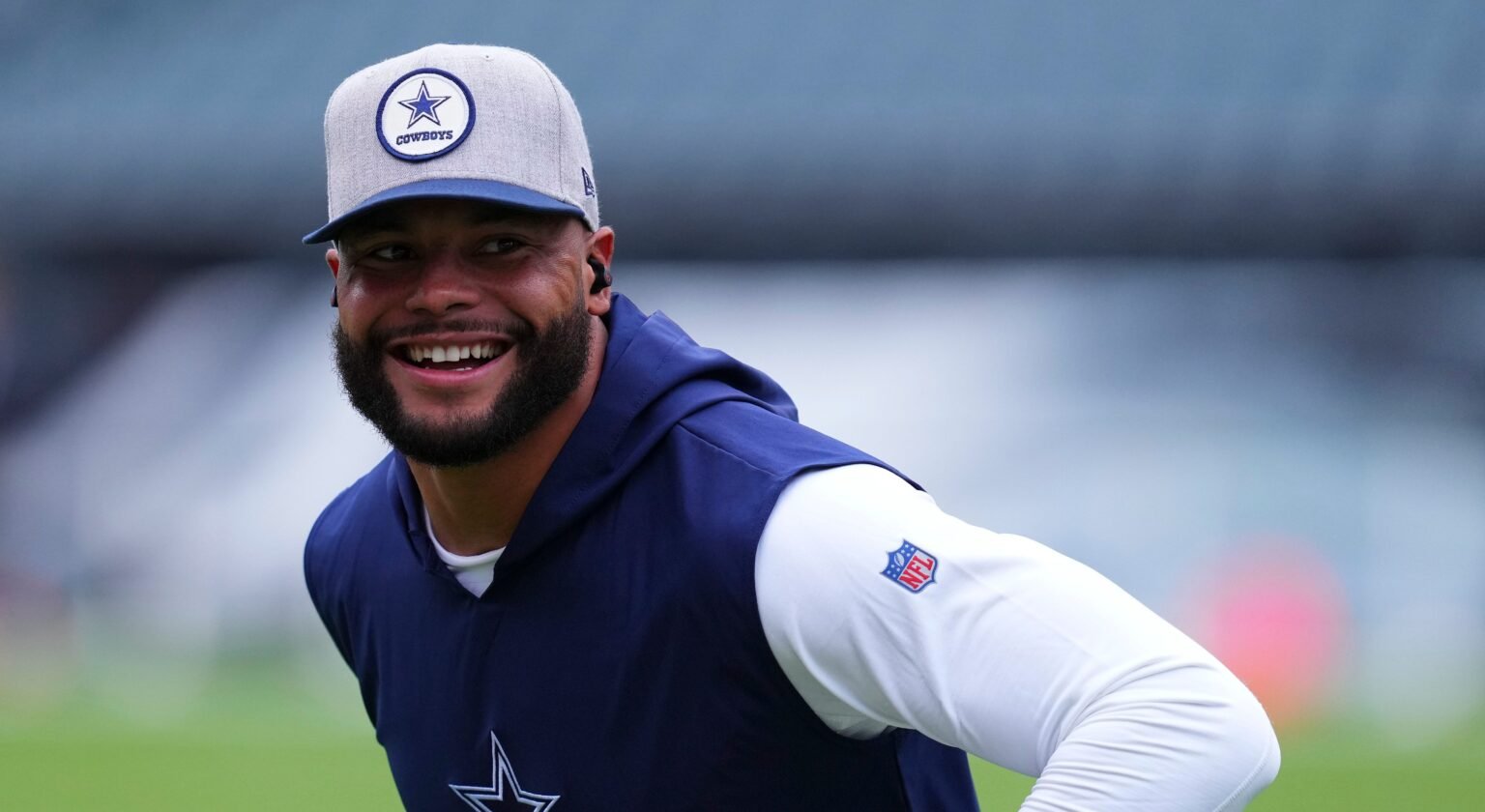 Cowboys send signed gear, special message to 10-year-old girl who was bullied for supporting team