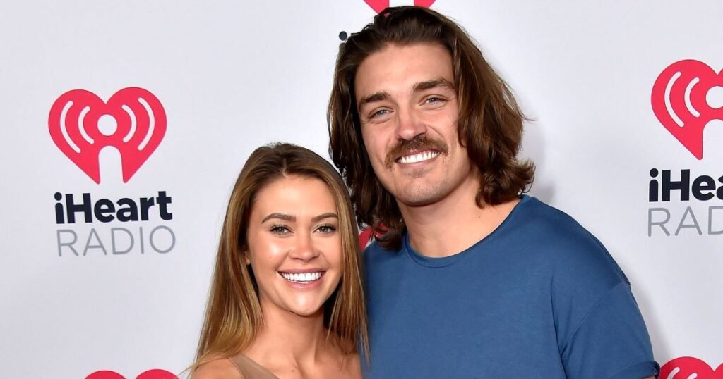 ‘Bachelor in Paradise’ Alums Caelynn Miller-Keyes and Dean Unglert Are Engaged: Details