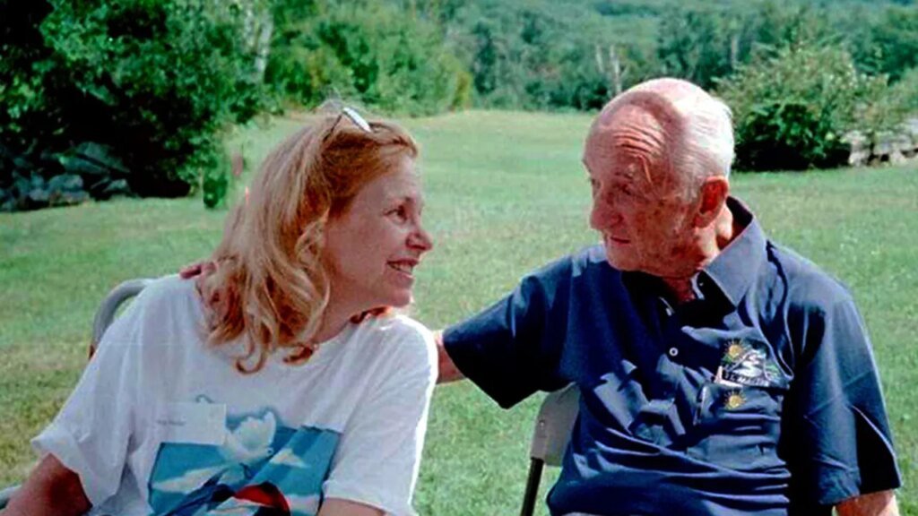 Mitzi Perdue, widow of Frank Perdue, to auction off emerald engagement ring to help halt human trafficking