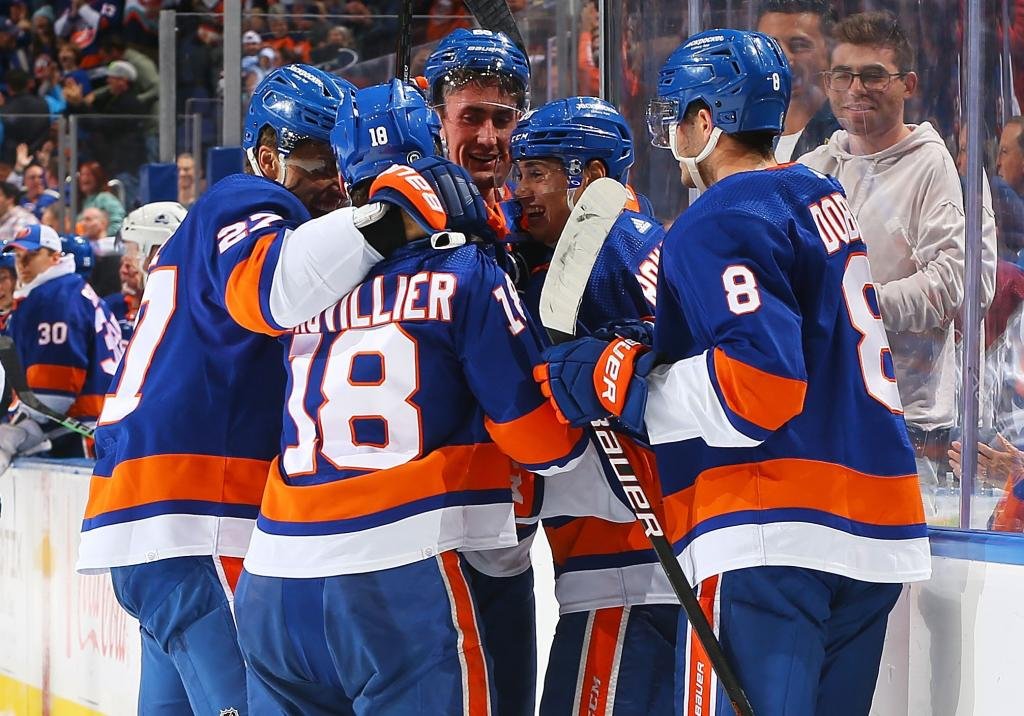 Anthony Beauvillier propels Islanders to statement win over Avalanche