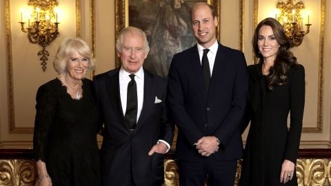 08 royal newsletter 1007