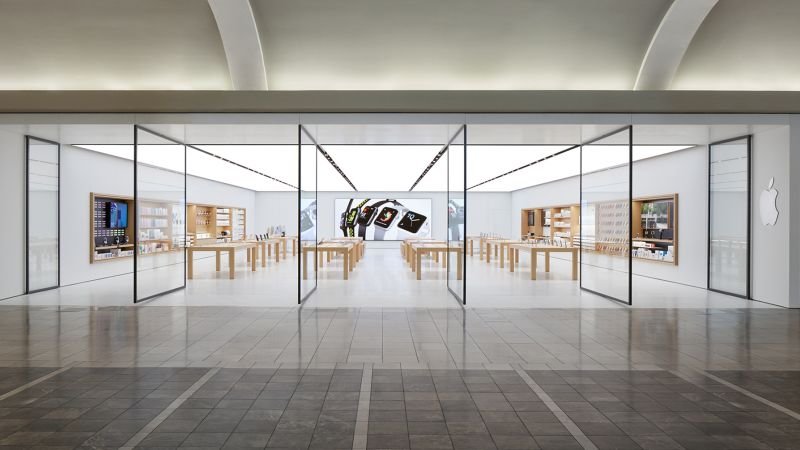 Workers at second Apple store vote to join union