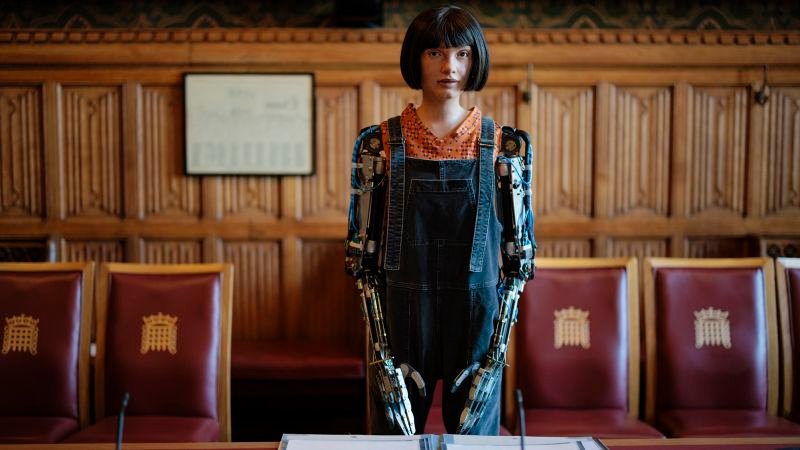 Robot Ai-Da answers questions from UK lawmakers