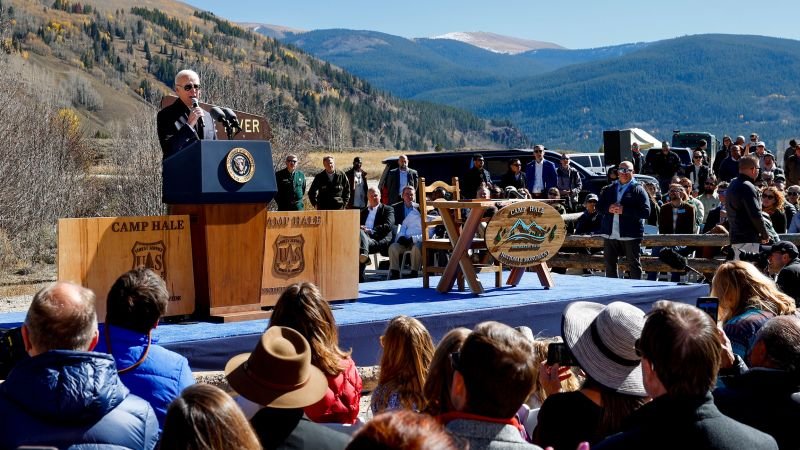 Biden goes where he’s wanted on Western swing ahead of critical midterm elections