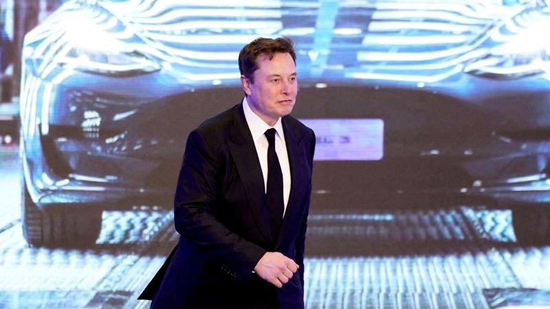 Elon Musk says Tesla shares are only going up. But he’s selling them anyway