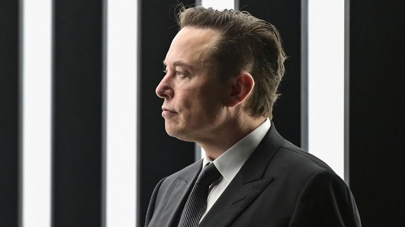 Elon’s erratic entry leaves Twitter in chaos as he vows to free suspended users from “Twitter jail”