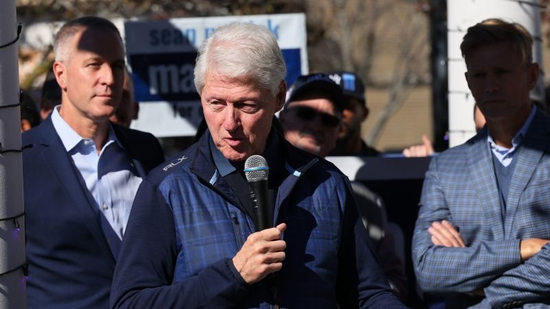 Bill Clinton goes to bat for endangered chair of House Democrats’ campaign arm