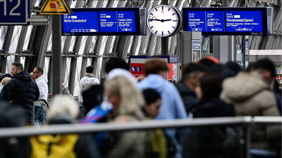 German rail services hit by ‘deliberate’ sabotage, transport minister says