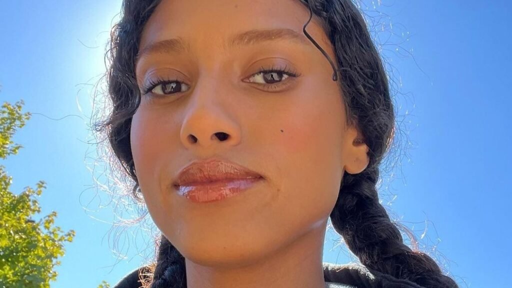The Best Beauty Instagrams: Imaan Hammam, Haim, and More