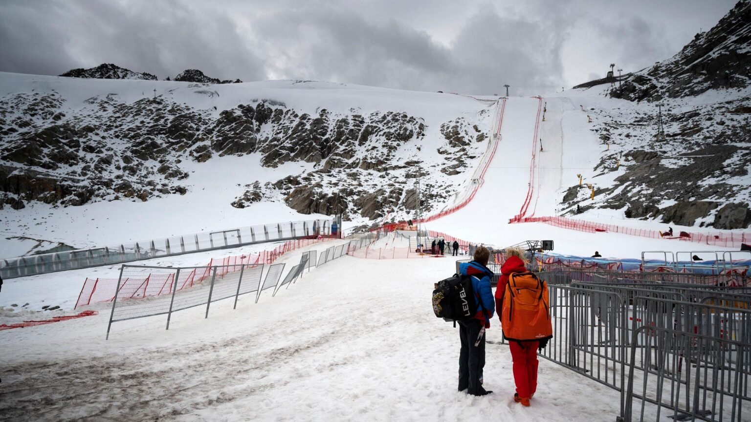 Women’s Giant Slalom race cancelled as World Cup opener delayed, men’s race scheduled for Sunday still