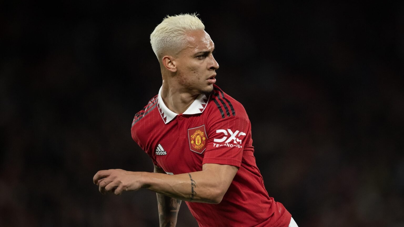 Antony: Manchester United forward puts football in a spin with trick, but was it ‘ridiculous’? – The Warm-Up