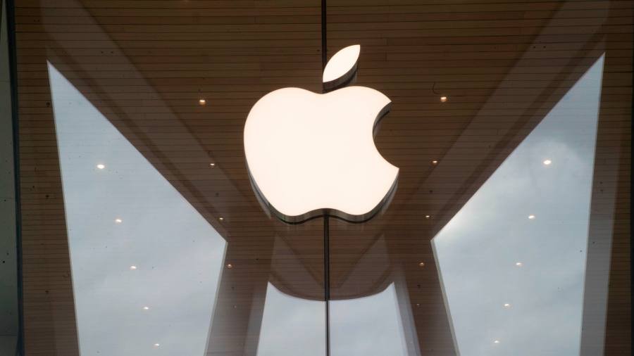 Apple says it is facing ‘significant’ headwinds from strong US dollar