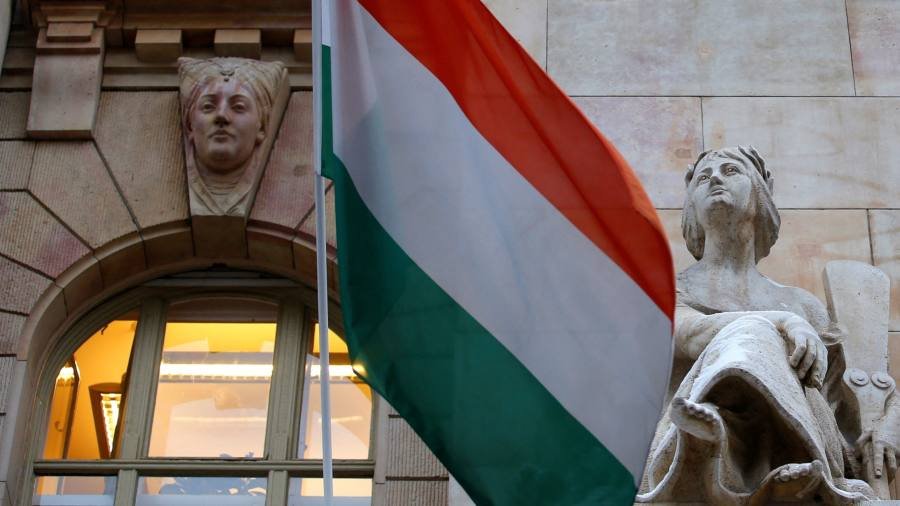 Hungary’s overnight interest rates jump in attack against forint short sellers