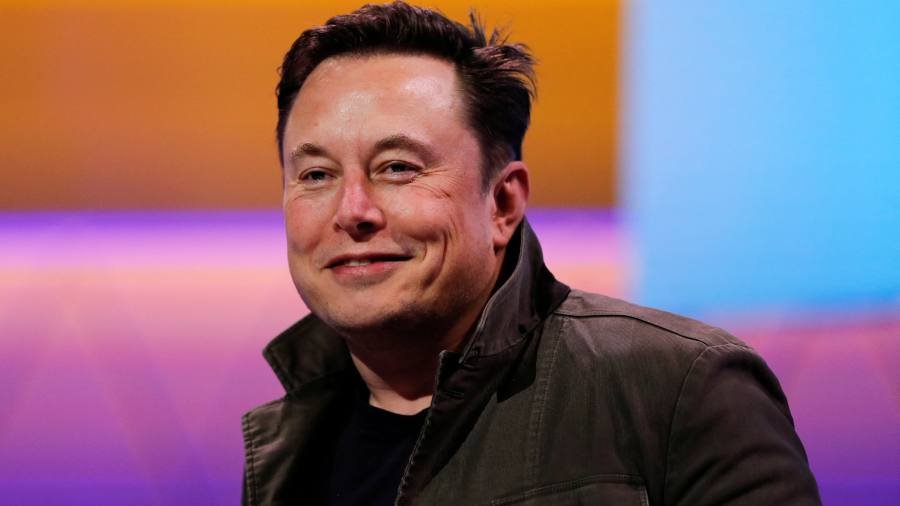 Judge puts Musk’s legal fight with Twitter on hold until October 28