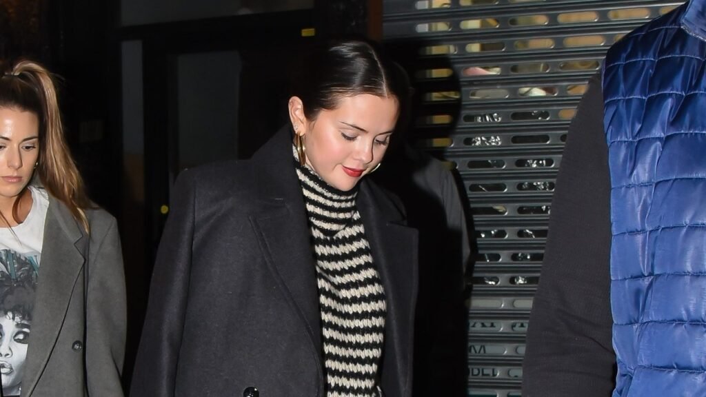 You Can Find Affordable Versions of Selena Gomez’s Cozy Fall Sweater