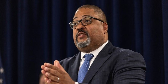 Alvin Bragg, Manhattan district attorney, announces charges against Steve Bannon, former adviser to Donald Trump, during a press conference in New York Ctiy on Sept. 8, 2022.
