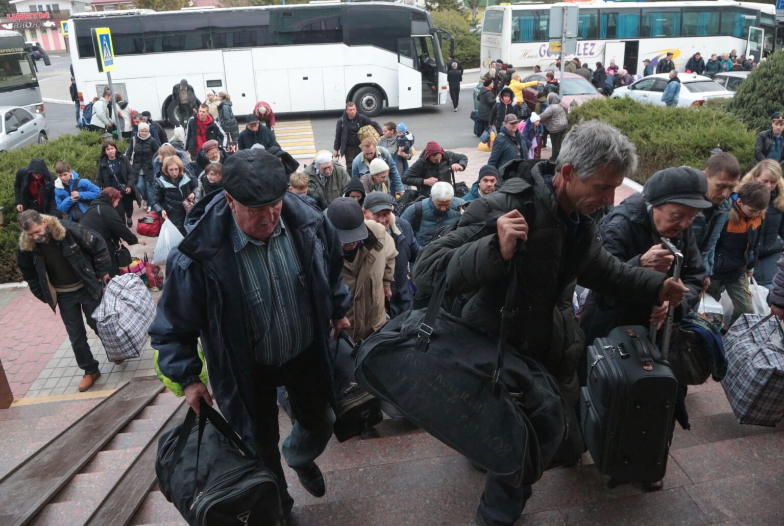 Russia orders evacuations in Kherson ahead of major Ukrainian counteroffensive