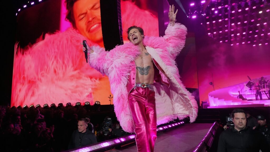 Harry Styles’s Greatest Gucci Looks to Date