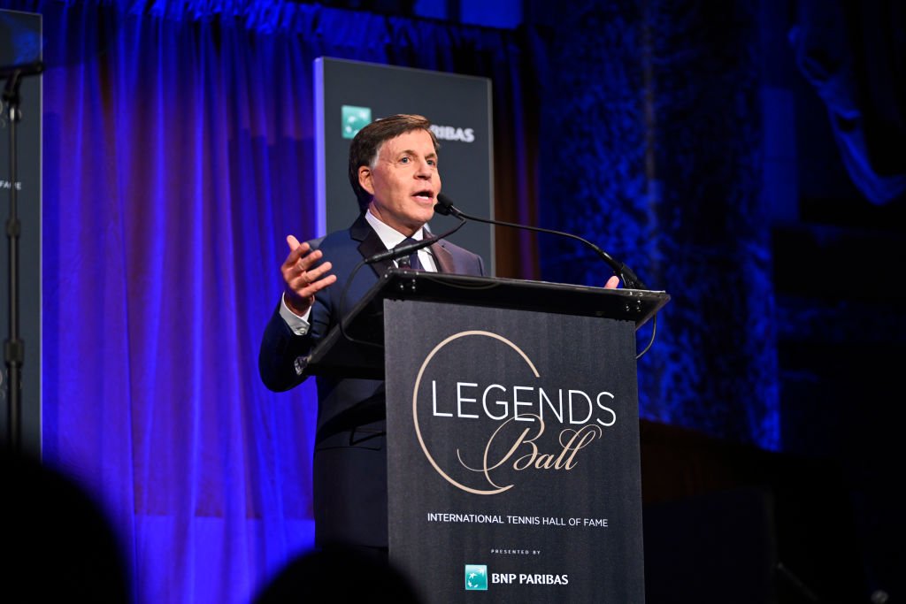 Bob Costas eviscerated the 'House of the Dragon' ad read he did during Game 1 of the ALDS on TBS.