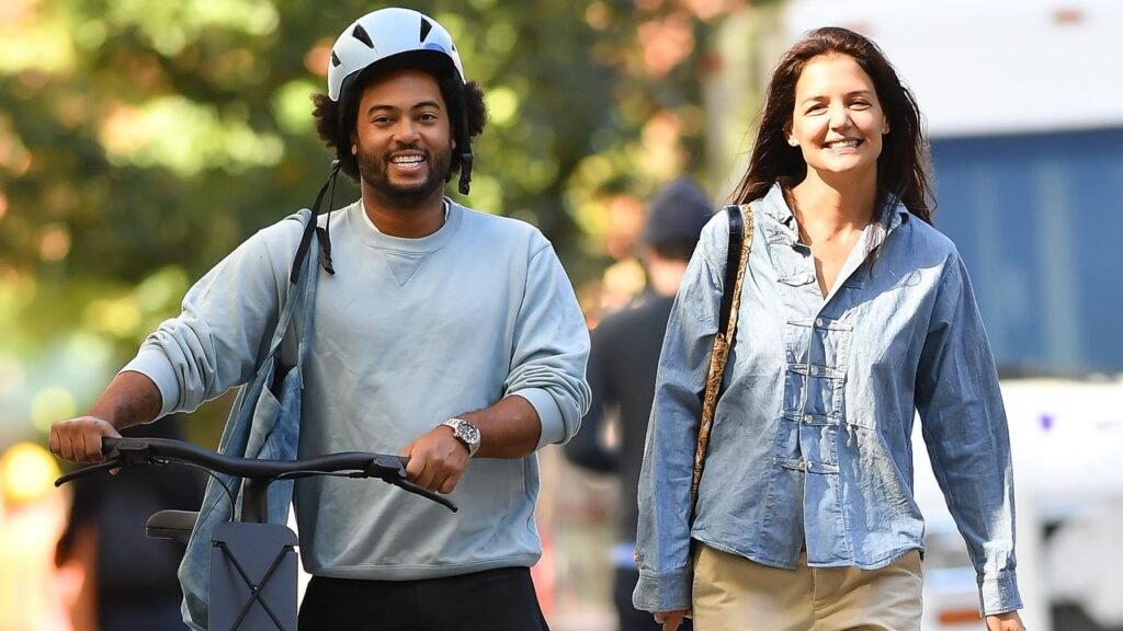 Katie Holmes Proves Eco-Conscious Trainers Don’t Have to Be Boring