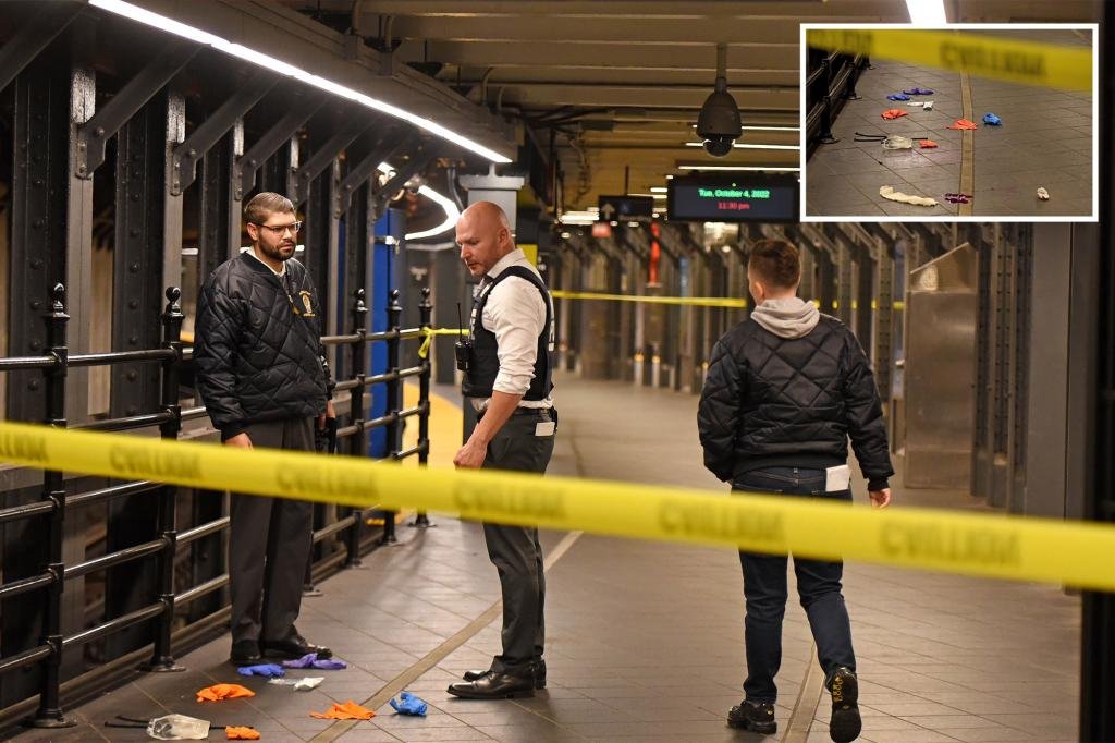 Man slashed inside Times Square subway station