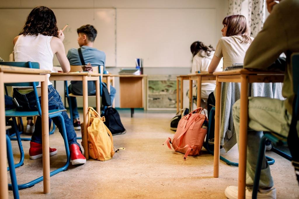 NY parents rip schools after test scores show historic COVID setbacks