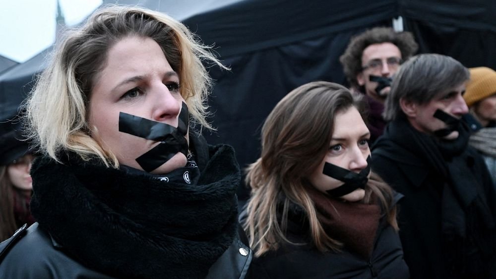 Strikes, sackings and soaring prices: Teacher anger rages in Hungary