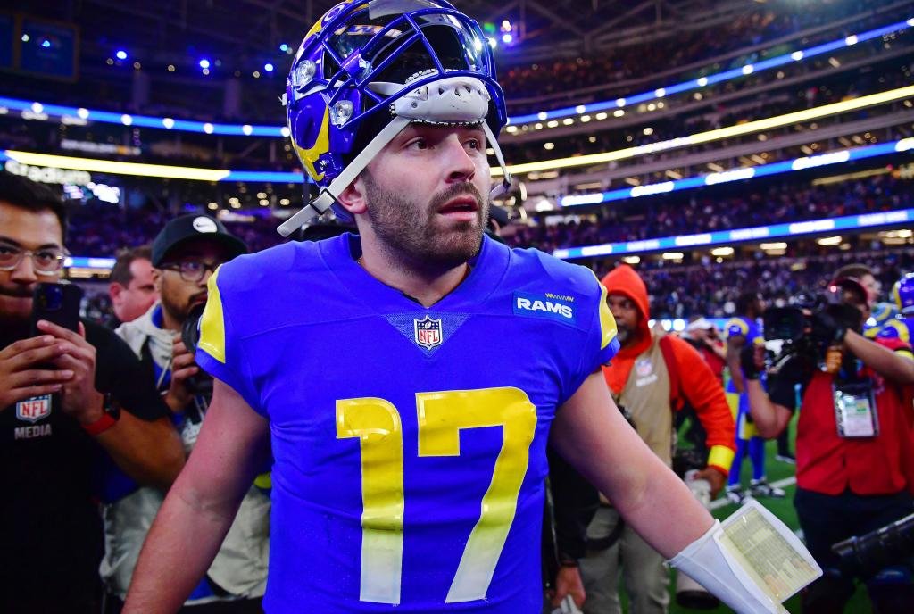 Baker Mayfield delivers crazy head-butt to teammate during Rams’ comeback win