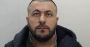 Children dumped in layby by smuggling gang as ringleader goes on the run