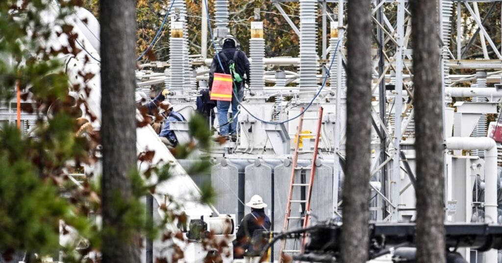 FBI looking for any ties between power facility shootings in North, South Carolina