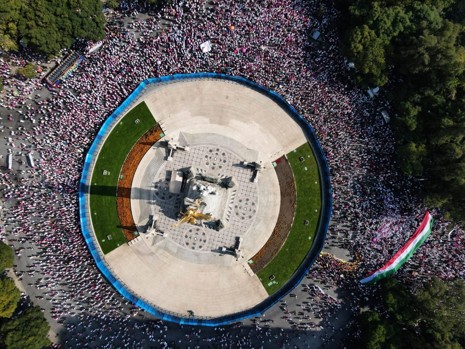 Photos: Mexicans protest against electoral reforms