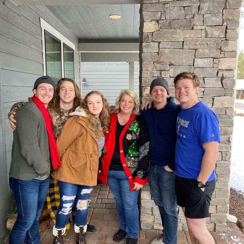 Sister Wives' Janelle Brown's Sweetest Family Photos With Her and Husband Kody's 6 Children- Photos 7