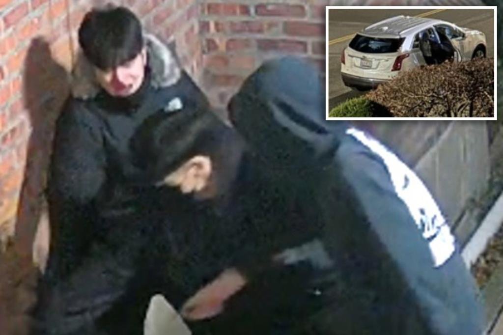 Bentley driver with $41K hidden on him stabbed repeatedly during attempted robbery