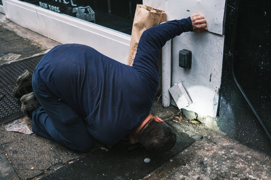 Yes, Schicchi is willing to lay his head on a New York City sidewalk to find a rat.