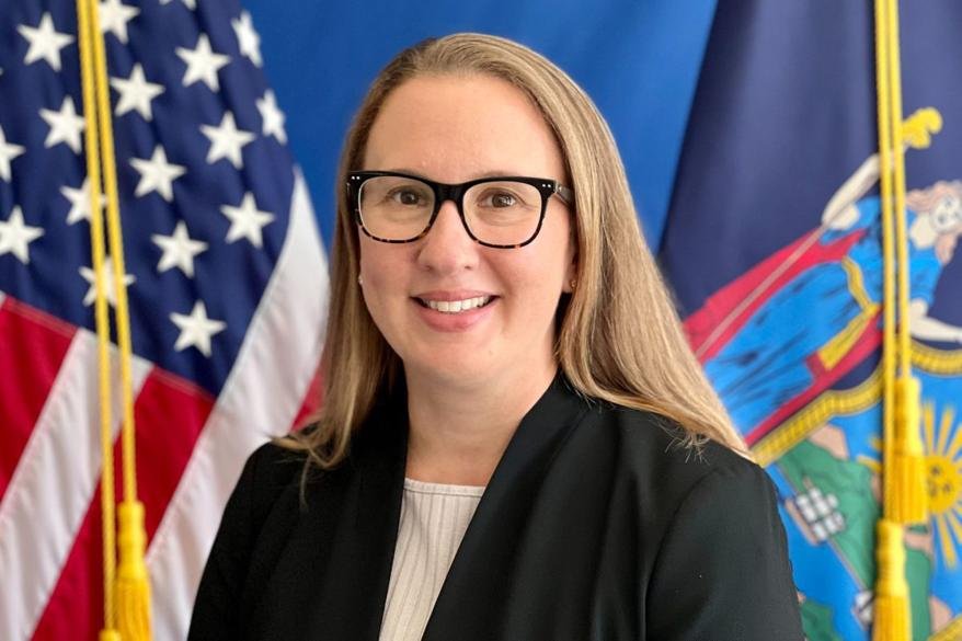 A picture of Michele Bayer.