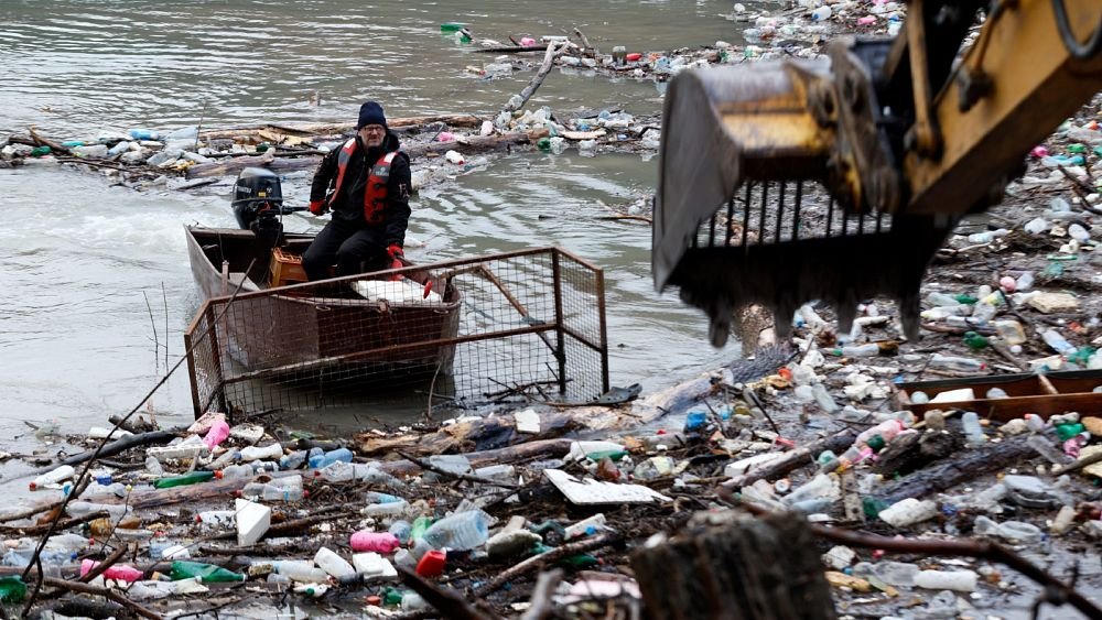 ‘This is a true victory for the next generations’: EU takes step towards limiting export of waste