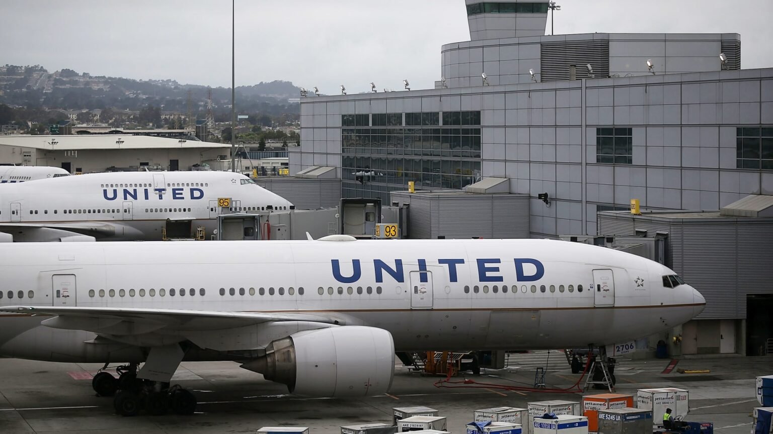 FAA system outage leads to flight delays across U.S.