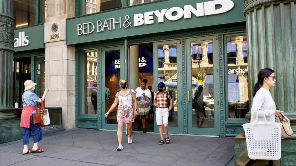 Stocks making the biggest moves midday: Silvergate Capital, Bed Bath & Beyond, Walgreens, CrowdStrike and more