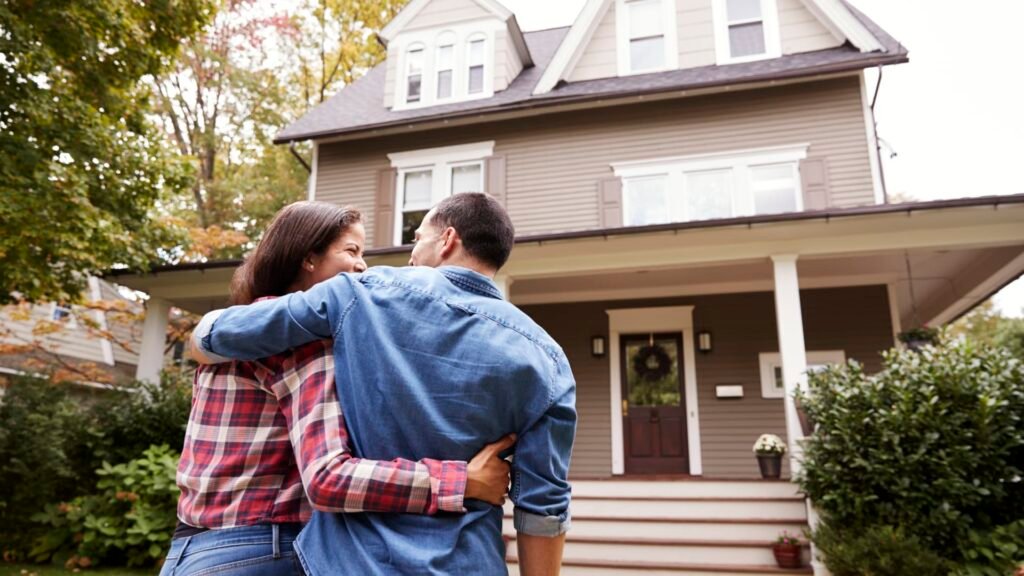 Mortgage interest rates expected to drop in 2023—here’s by how much