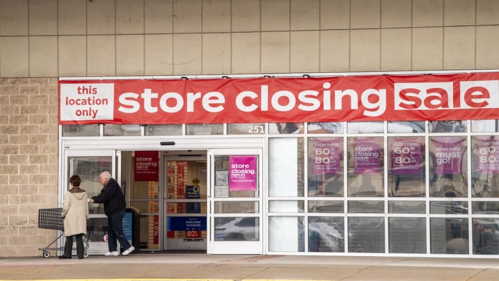 Bed Bath & Beyond jumps 68% to lead last gasp rally in meme stocks; AMC gains 21%